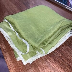 Green ribbon